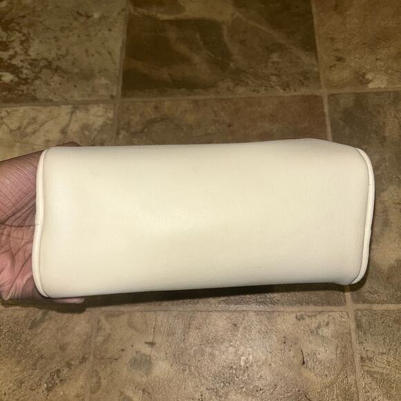 THE ROW 90s Leather Shoulder Bag - Picture 7 of 8